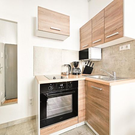 Raj Living - Studio Wohnungen - 15 Min Zur Messe Dus Дюссельдорф Екстер'єр фото